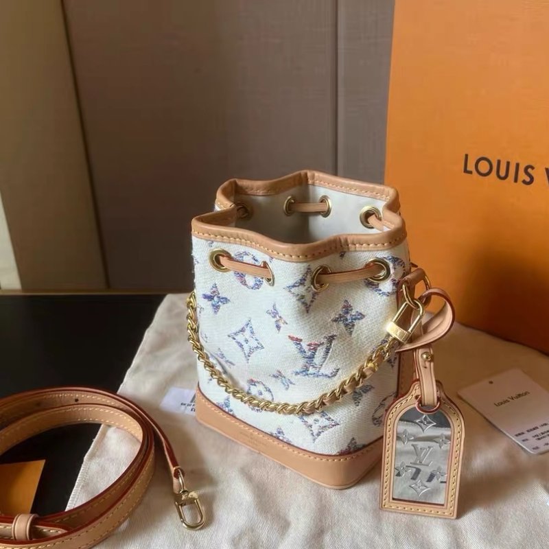 LV 限定款NOE Nano Nautical航海系列  抽繩小水桶 芯片款 帆布配皮 新配色夢幻紫刺繡logo 16*13*10cm  99新配件塵袋 肩帶 盒子 購證-5