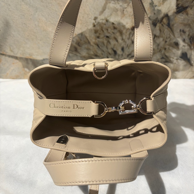 Dior沙丘褐小牛皮Toujours水桶側背包-7