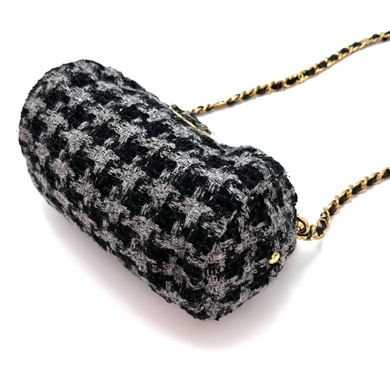 CHANEL 22S金扣千鳥格 毛呢圓筒手提斜背包24*11*14 98新配件塵袋-1