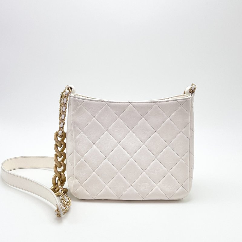 ️CHANEL 22p Hobo白色肩背嬉皮包 19*17*8 98新配件購證塵袋-5