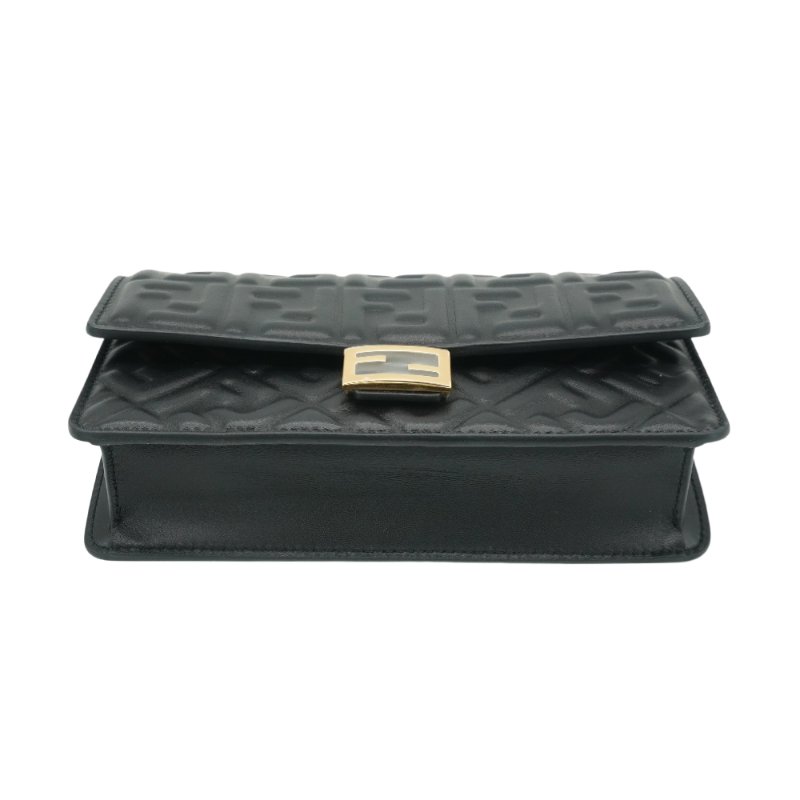 Fendi Baguette 全皮壓紋肩背兩用包Woc(8M0498-黑)-3