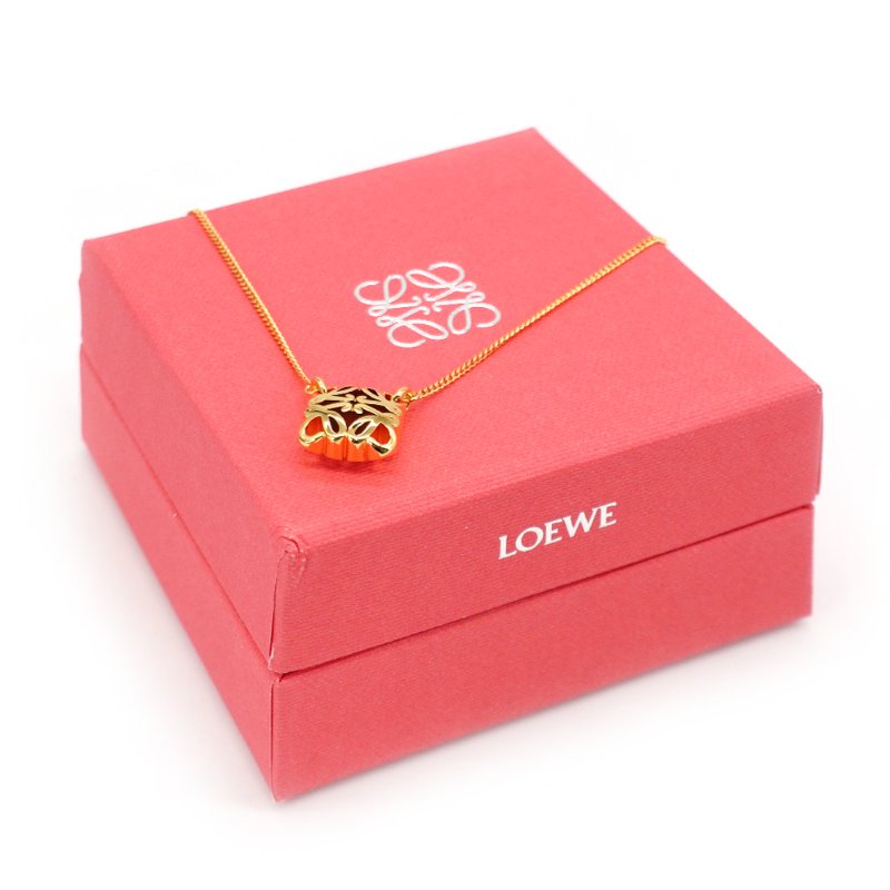 Loewe Anagram 浮雕品牌Logo項鍊(金)-4