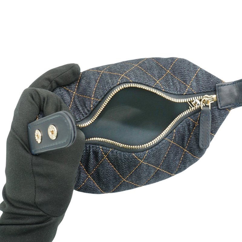 Chanel 牛仔布金釦鏈帶斜背包(AP4386-深藍)-5