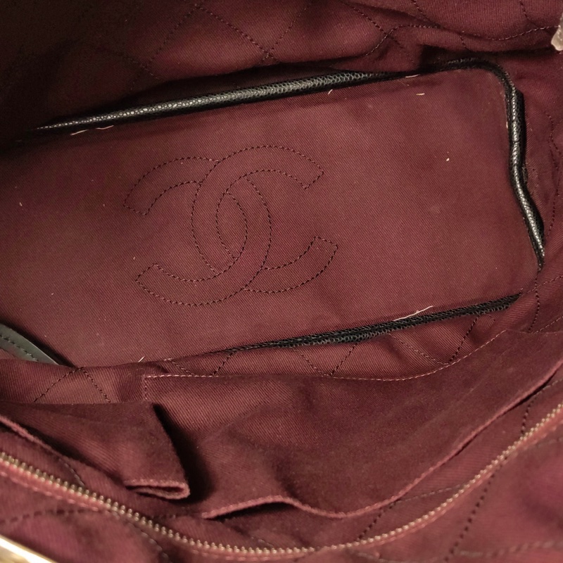 Chanel 牛皮純色菱格絎縫單肩包 尺寸約33x29-7