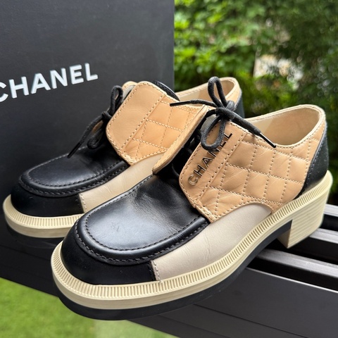 CHANEL香奈兒菱格拼色女鞋 ，35碼 🈚附件