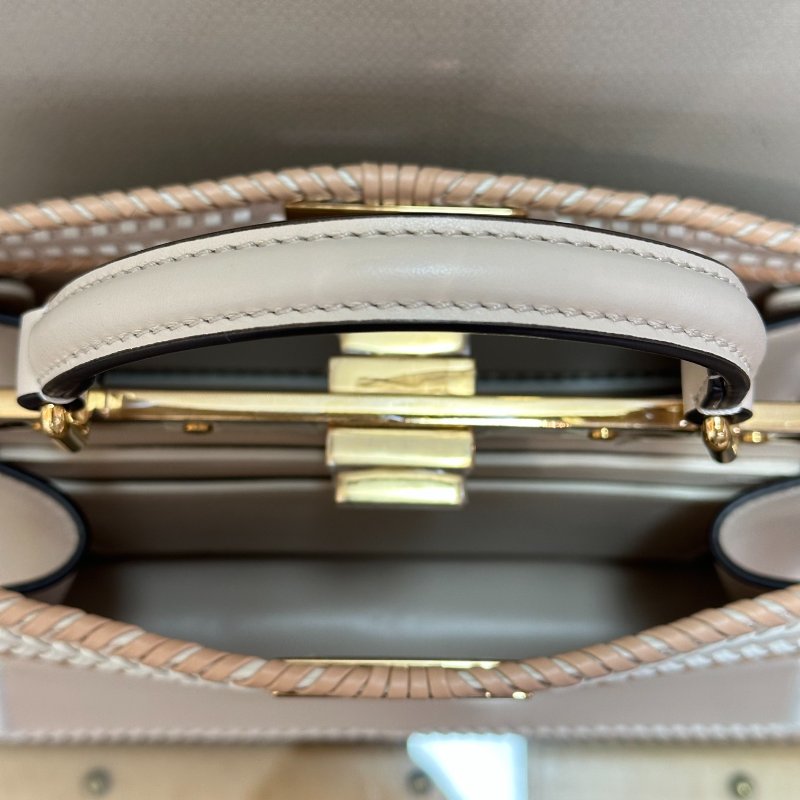 FENDI 山茶花白Peekaboo ISeeu 手提肩背斜背包28*21*12 99新配件塵袋 雨衣 吊牌-6