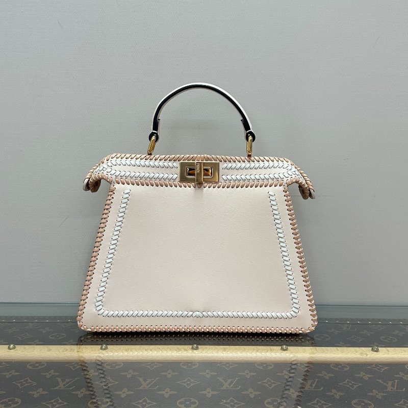 FENDI 山茶花白Peekaboo ISeeu 手提肩背斜背包28*21*12 99新配件塵袋 雨衣 吊牌-7