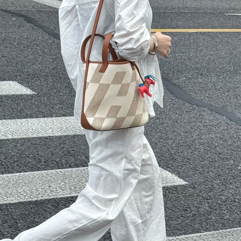 HERMES 金棕拼帆布Biais27 手提肩背包27*24*8.5 99新配件盒子 塵袋-1