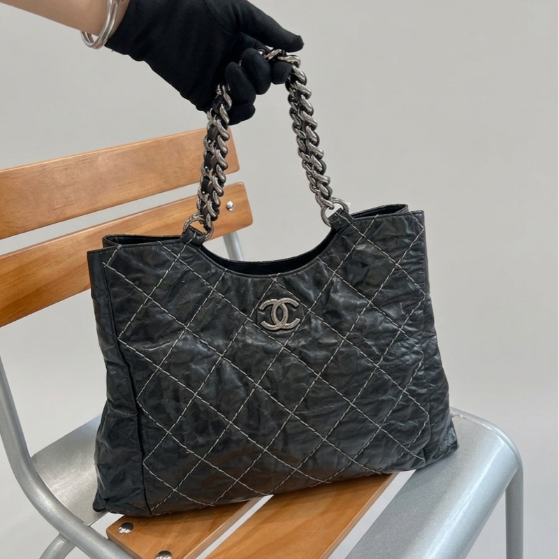 chanel/香奈兒 黑銀外縫線購物袋機場包tote 13開 尺寸42*30  好成色極新-1
