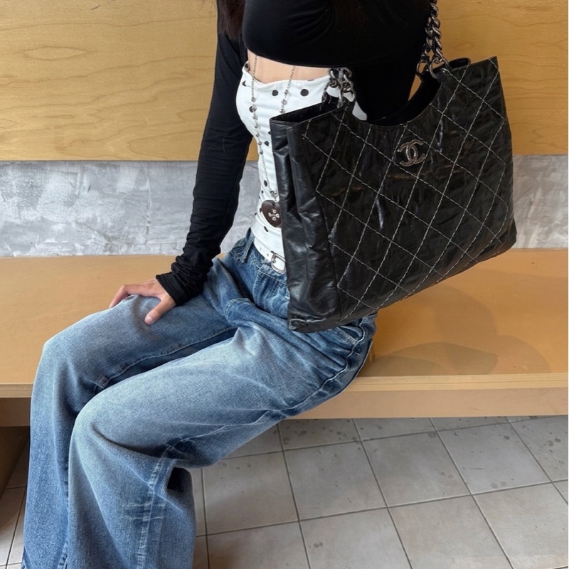chanel/香奈兒 黑銀外縫線購物袋機場包tote 13開 尺寸42*30  好成色極新-7