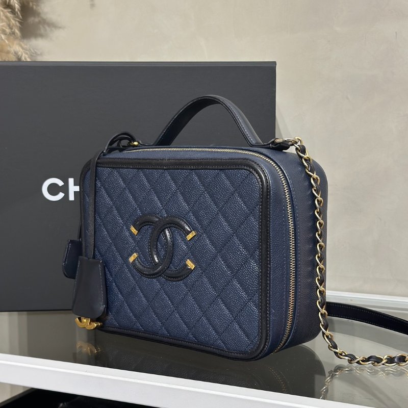 CHANEL Vanity case - 大號深藍24開-3