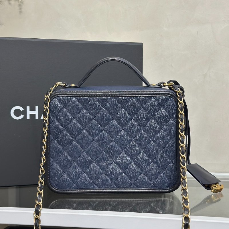 CHANEL Vanity case - 大號深藍24開-4