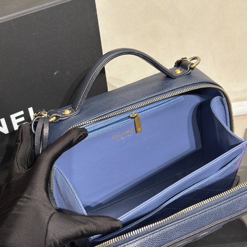 CHANEL Vanity case - 大號深藍24開-7