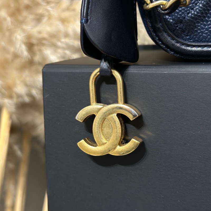 CHANEL Vanity case - 大號深藍24開-18