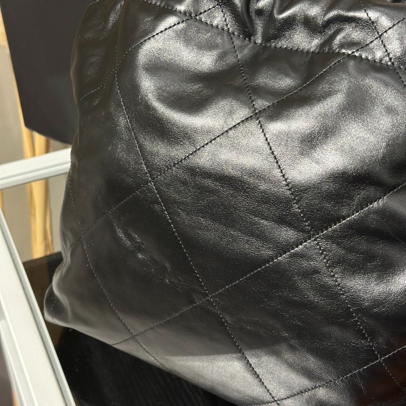 CHANEL 22 Bag - 小號白字黑金-3