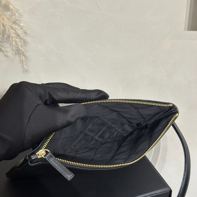 CHANEL 22 Bag - 小號白字黑金-7