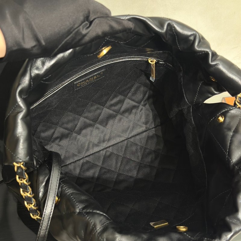 CHANEL 22 Bag - 小號白字黑金-8