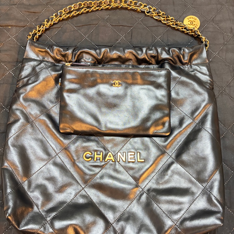 Chanel 22 中號 黑色金扣-5