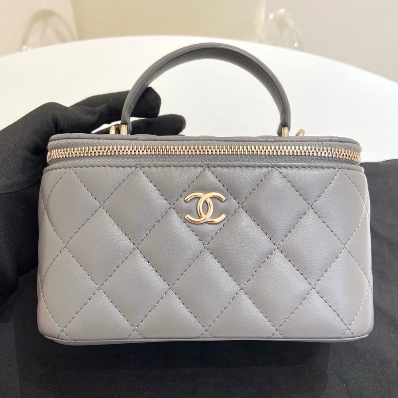 Chanel香奈兒深灰色菱格紋羊皮手柄長盒子包化妝包  芯片款 尺寸：9.5*16*8 附件：塵袋。-0