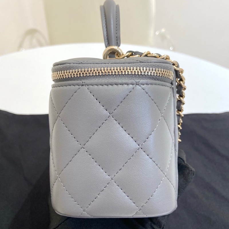 Chanel香奈兒深灰色菱格紋羊皮手柄長盒子包化妝包  芯片款 尺寸：9.5*16*8 附件：塵袋。-2