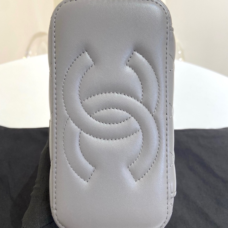 Chanel香奈兒深灰色菱格紋羊皮手柄長盒子包化妝包  芯片款 尺寸：9.5*16*8 附件：塵袋。-4