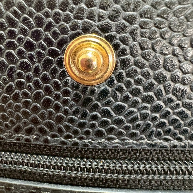 CHANEL WOC 黑金荔枝牛皮菱格紋-23