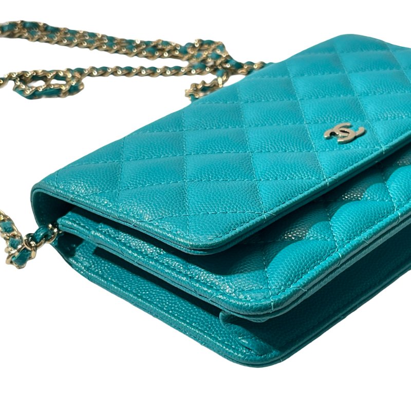 Used CHANEL Calfskin Leather WOC Cross Body Bag Green GHW-4