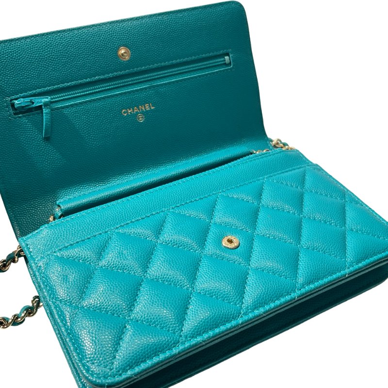 Used CHANEL Calfskin Leather WOC Cross Body Bag Green GHW-5
