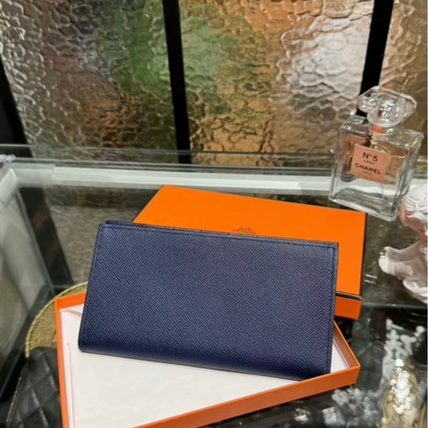超值！ 愛馬仕 Hermès 深海藍 Epsom 長夾｜T刻｜附盒｜近全新成色