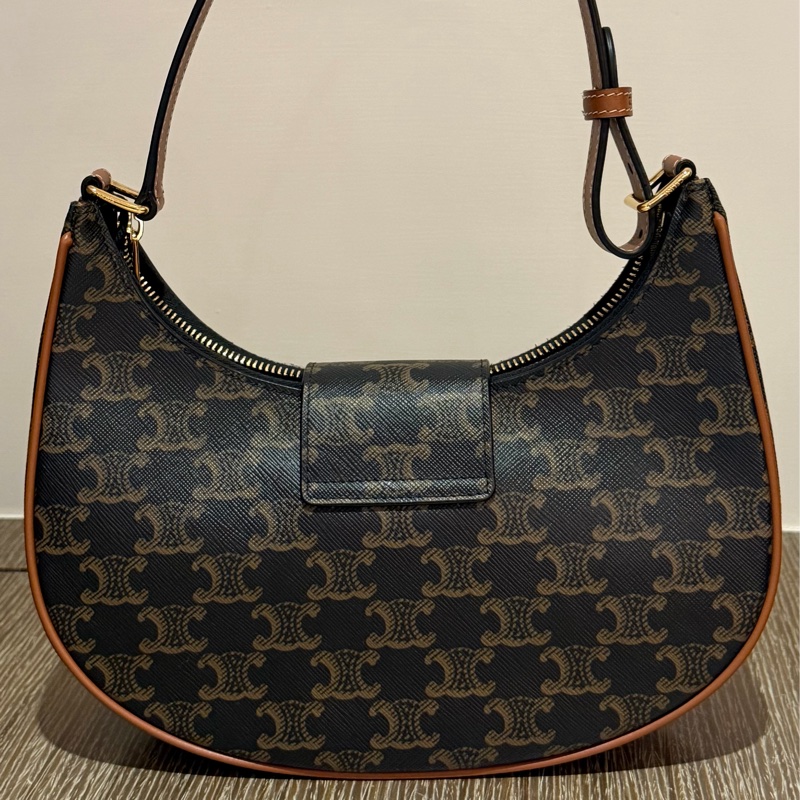 Celine AVA TRIOMPHE老花腋下包-1