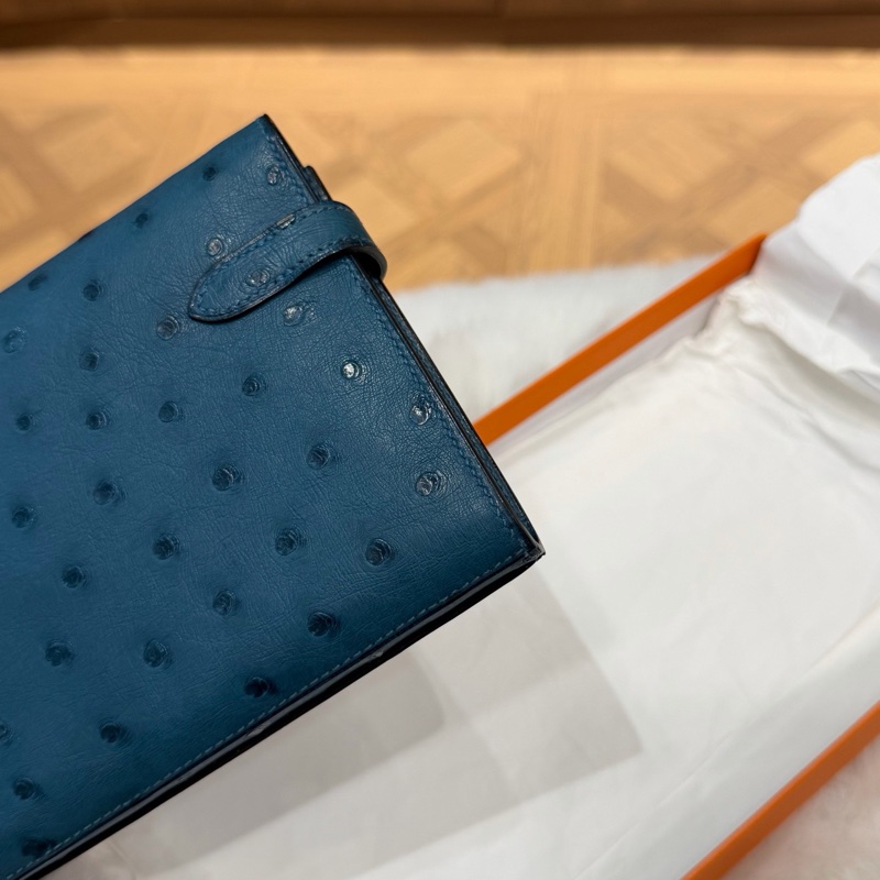 Hermes • Kelly Long 深邃藍鴕鳥皮銀釦長夾 附盒-17