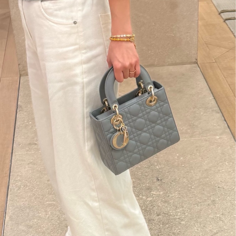 DIOR/迪奧 Lady Dior My ABCDior 灰色羊皮藤格紋四格戴妃包手袋  尺寸：20*17*8  閒置新-7