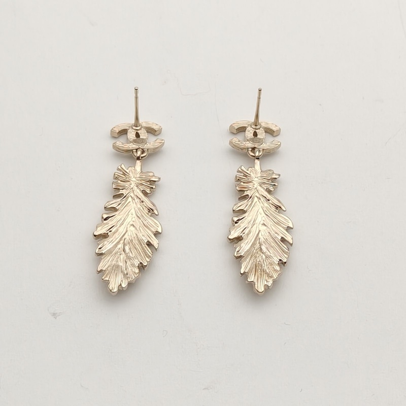 CHANEL 合金25S羽毛吊墜雙C耳釘-4