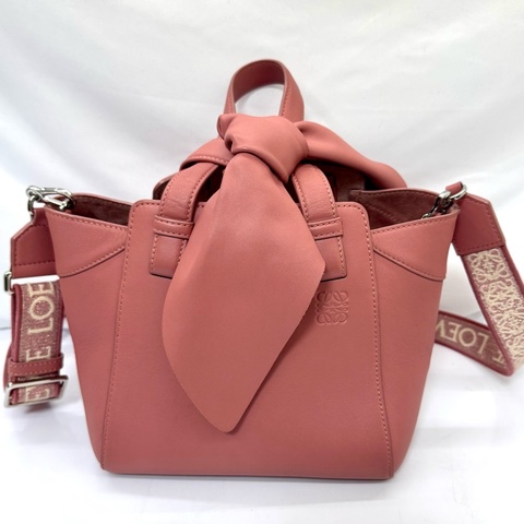 LOEWE 粉色吊床包 Nugget 小型兩用包