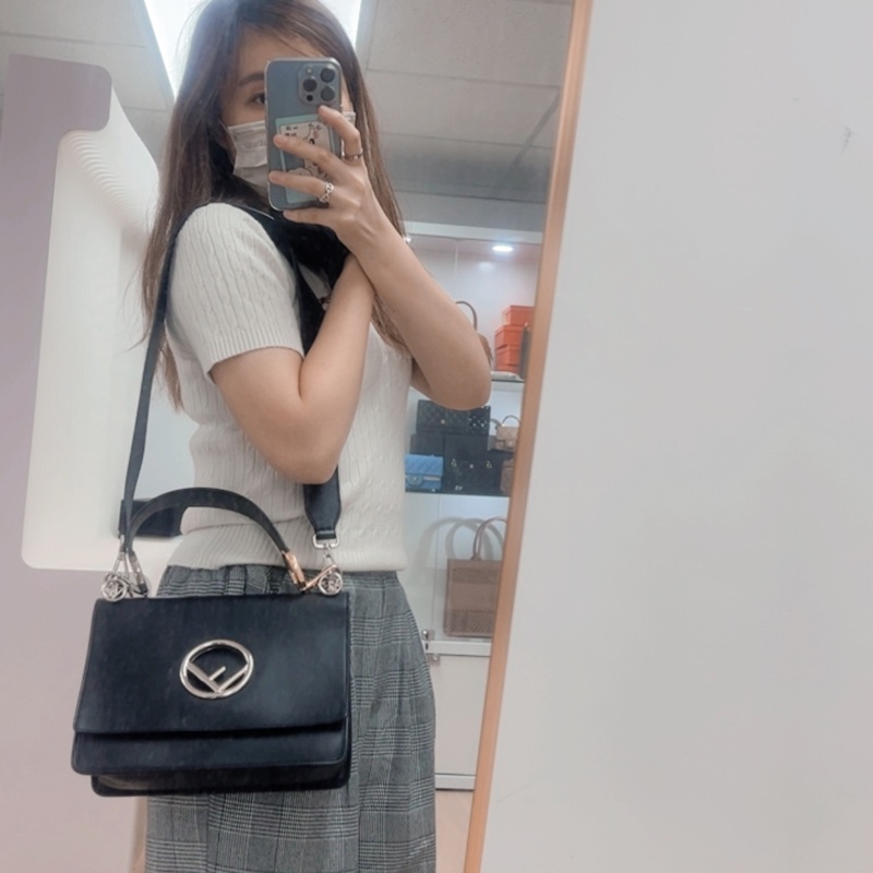 Fendi Kan I 黑色手提斜挎包-13