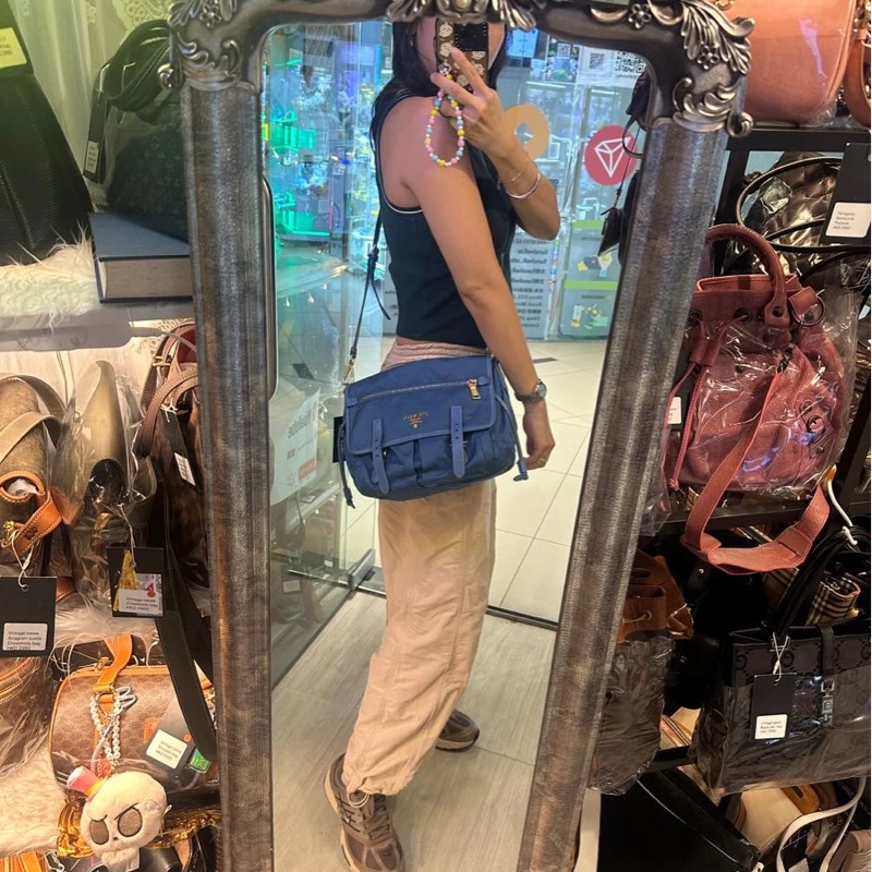 普拉達  郵差包 托特包 手提包 通勤包 腋下包 斜背包 蒂芬妮藍 灰色皮革 大象灰 側背包 斜挎包 斜背包 褶皺鏈條包 Prada tiffany blue Tessuto Saffiano-Trim Crossbody Bag/bag / messenger bag-8