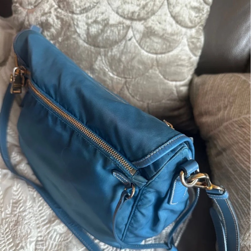 普拉達  郵差包 托特包 手提包 通勤包 腋下包 斜背包 蒂芬妮藍 灰色皮革 大象灰 側背包 斜挎包 斜背包 褶皺鏈條包 Prada tiffany blue Tessuto Saffiano-Trim Crossbody Bag/bag / messenger bag-15