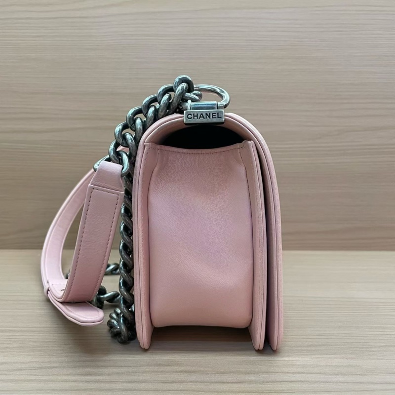 Chanel  LEBOY 淺粉色牛皮 中號 2015年 20開 手提單肩鏈條包 有塵袋 無卡無盒子尺寸底長25*高14*寬8*-3