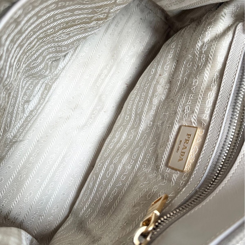 普拉達  殺手包 托特包 手提包 通勤包 腋下包 斜背包 灰色皮革 十字紋皮革 灰色皮革 大象灰 側背包 斜挎包 斜背包 褶皺鏈條包 Prada prada saffiano grey Leather bag/crossbody bag-22