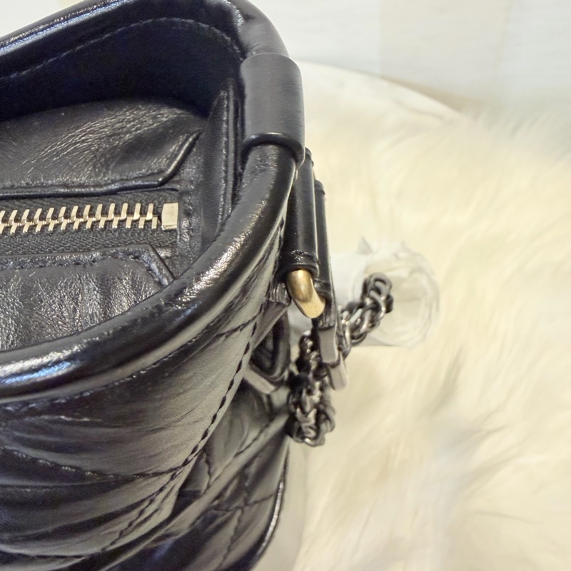 Chanel 大號 黑牛皮復刻流浪包-21