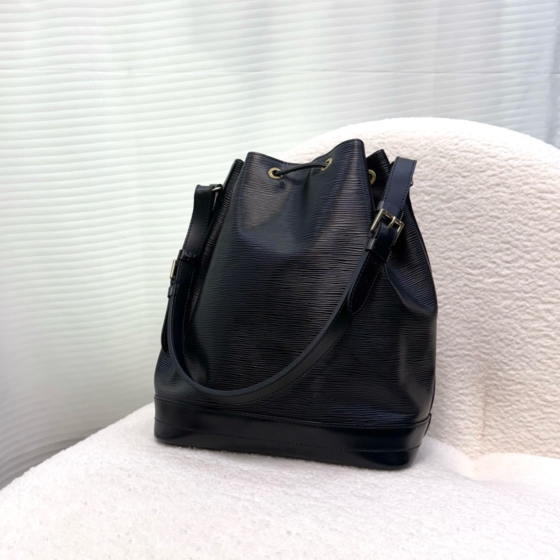路易威登LV Petit Noé 黑色EPI水波紋Vintage水桶包-7