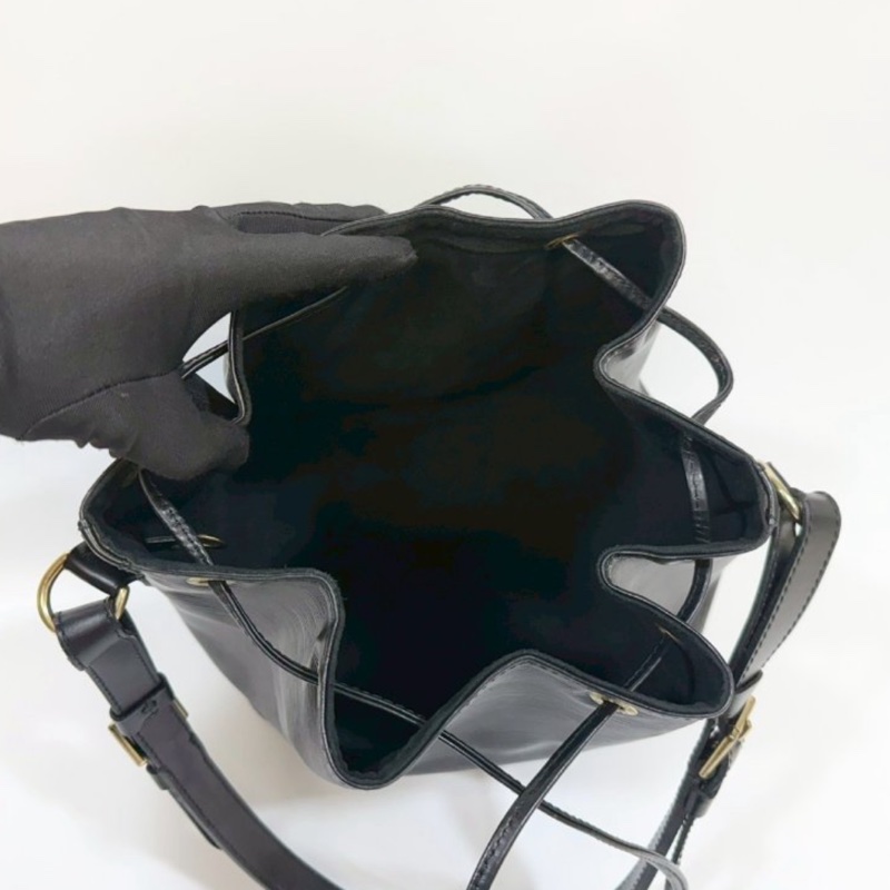 路易威登LV Petit Noé 黑色EPI水波紋Vintage水桶包-14