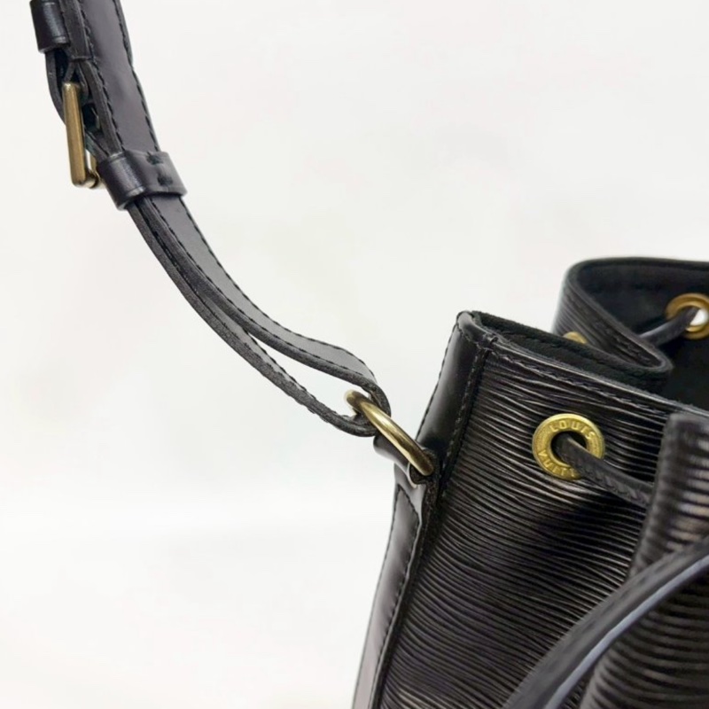 路易威登LV Petit Noé 黑色EPI水波紋Vintage水桶包-30