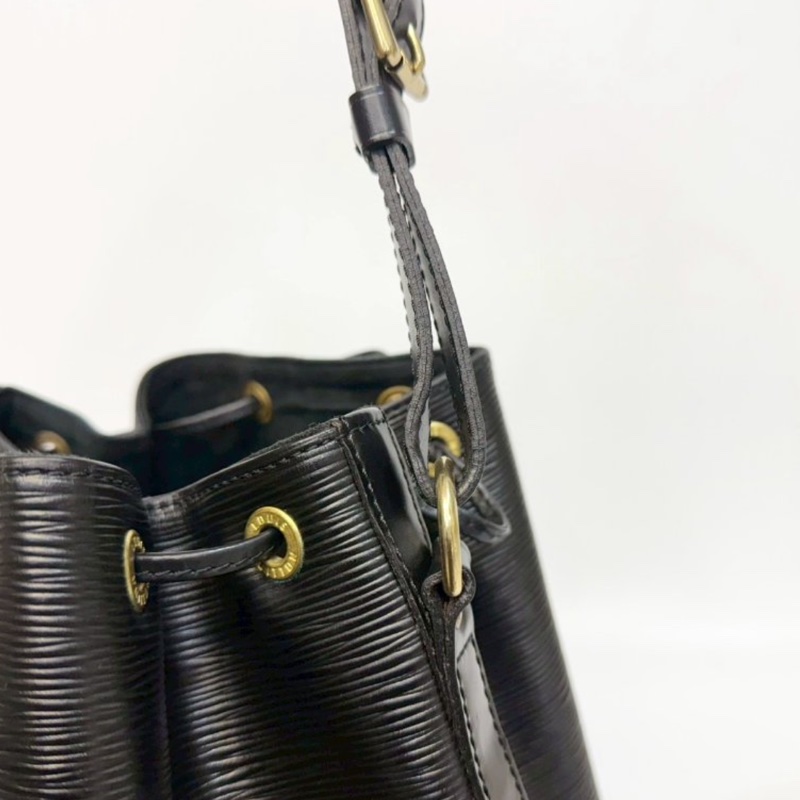 路易威登LV Petit Noé 黑色EPI水波紋Vintage水桶包-31
