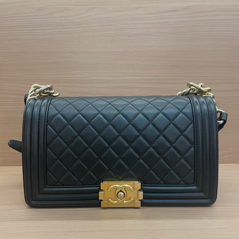 Chanel 香奈兒黑金LEBOY中號 牛皮鏈條包 2015年，20開 有塵袋 無卡 無盒子 尺寸底長25*高15*-0