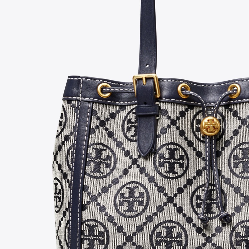【近全新】Tory Burch T Monogram 經典海軍藍提花水桶托特包（僅背一次、附防塵袋）-3