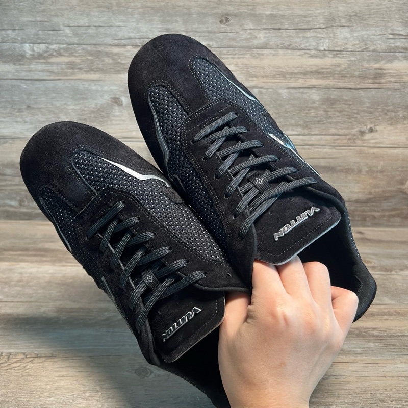 Louis Vuitton路易威登 最新款 黑武士 黑色 德訓鞋 42碼-4