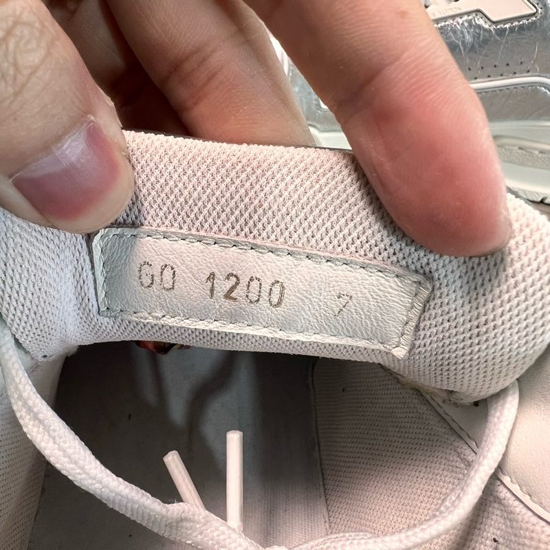 LV路易威登 trainer 液態銀 銀橙 錫紙 41碼-6