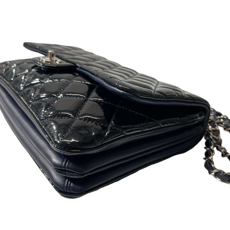 Used CHANEL Patent Leather FLAP Shoulder Bag Black PHW-5