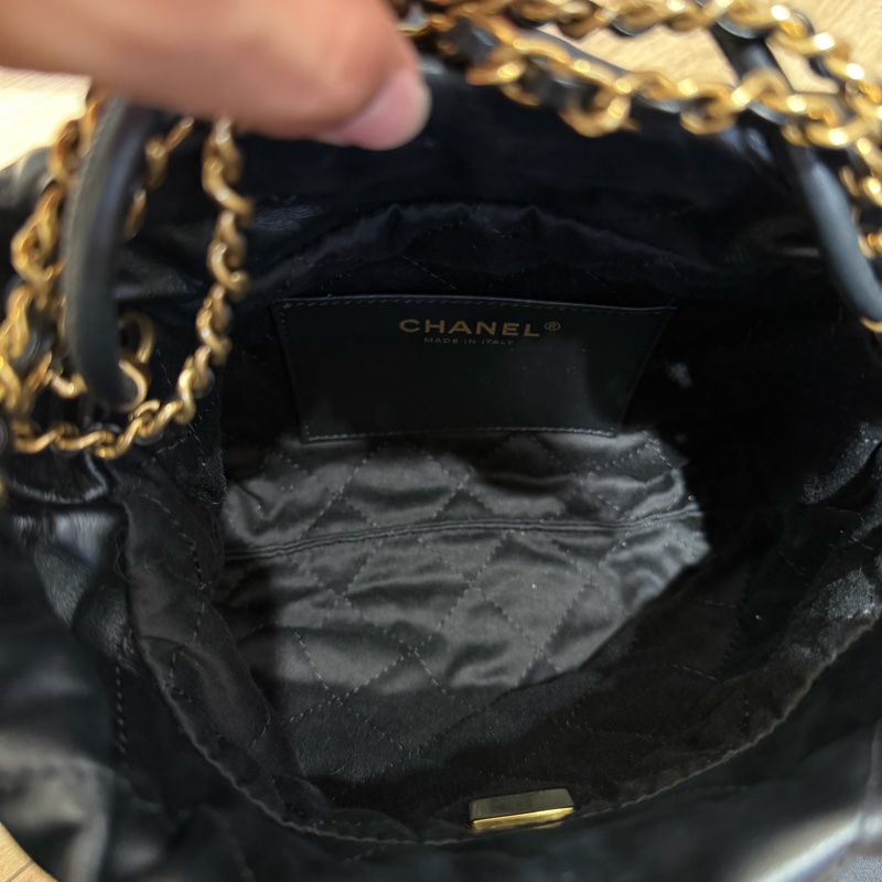 “全網最低價”Chanel22 mini 亮面小牛皮金屬黑-13